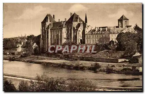 Cartes postales L&#39Abbaye St pierre de Solesmes Vue De Coteau