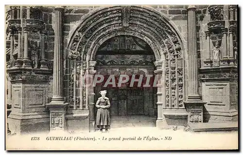 Cartes postales Guimiliau Le grand portail de l'Eglise folklore Costume