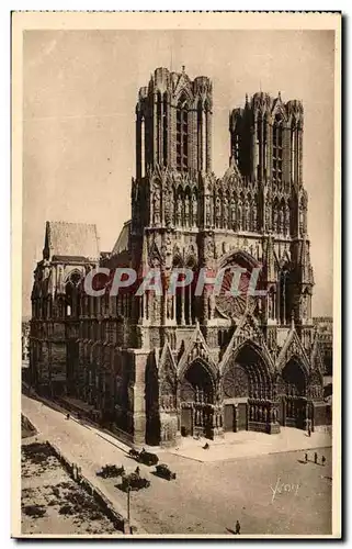 Cartes postales Reims La Cathedrale