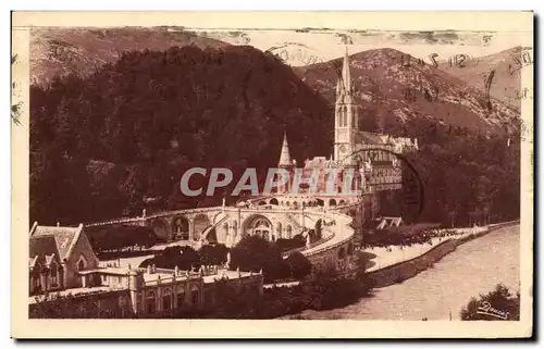 Ansichtskarte AK Lourdes La Basilique et le Calvaire