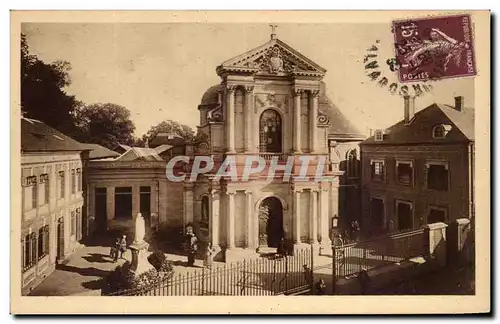 Cartes postales La Chapelle des Carmelites de Lisieux La Facade