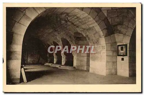 Ansichtskarte AK Ossuaire Et Phare De Douaumont Cloitre Des Tombeaux