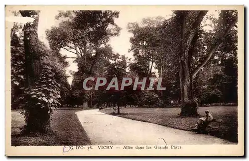 Ansichtskarte AK Vichy Allee dans les Grands Parcs