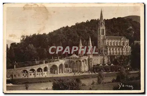 Ansichtskarte AK Lourdes La Basilique et le calvaire