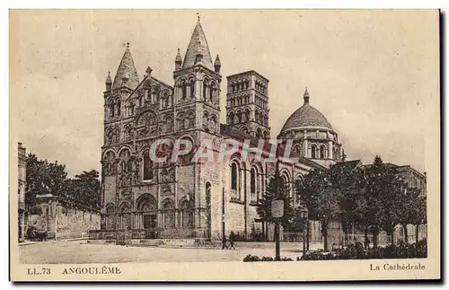 Cartes postales Angouleme La Cathedrale