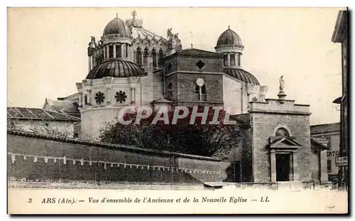 Cartes postales Ars Vue d'ensemble de l'Ancienne et de la Nouvelle Eglise