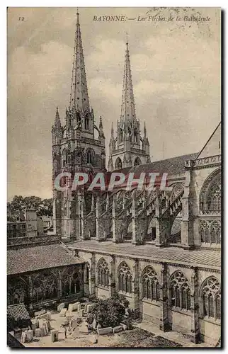 Ansichtskarte AK Bayonne Les Fleches de la Cathedrale