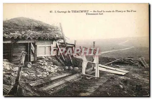 Cartes postales l&#39Ouvrage de Thaumont Au fond la route de Fleury et Ste Fine Militaria