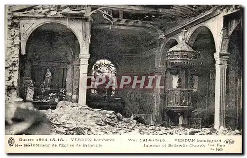 Ansichtskarte AK Verdun bombarde Interieur de l&#39eglise de Belleville Militaria