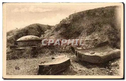 Ansichtskarte AK Fort de Vaux Bataille de Verdun Les Tourelles Brisees Militaria