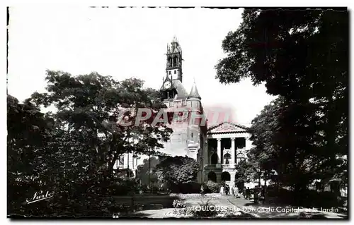 Cartes postales Toulouse Le Donjon du Capitole et le jardin