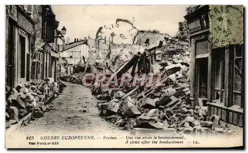 Cartes postales Guerre Europeenne Verdun Une Rue Apres Le Bombardement Militaria plomberie