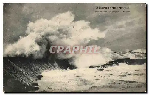 Ansichtskarte AK Biarritz Pittoresque Vague sur la Digue