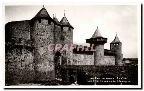 Ansichtskarte AK Carcassonne La Cite Les fosses vus du pont levis