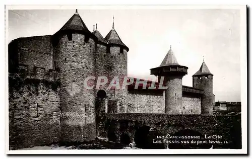 Cartes postales Carcassonne La Cite Les fosses vus du pont levis