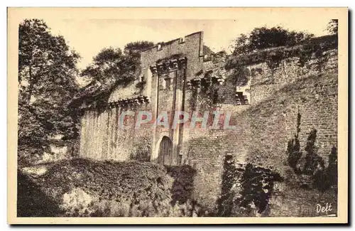 Cartes postales Clisson en Flanant Entree Principale du Chateau