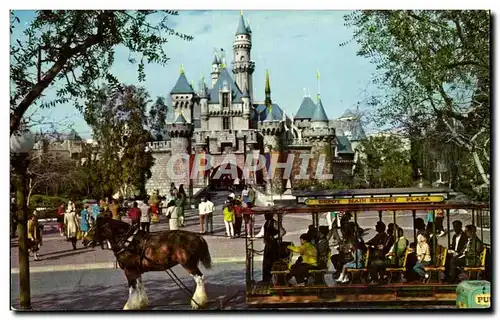 Cartes postales moderne Disneyland The Magic Kingdom Sleeping Beauty Castle Fantasyland