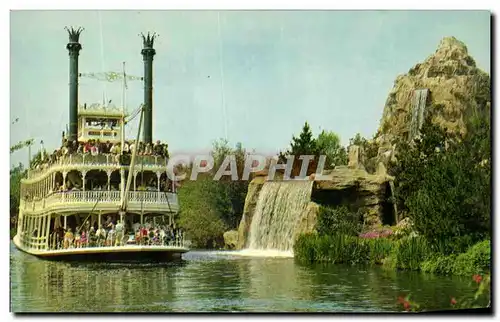 Moderne Karte The Mark Twain Steamboat passes Cascade Peak Disneyland