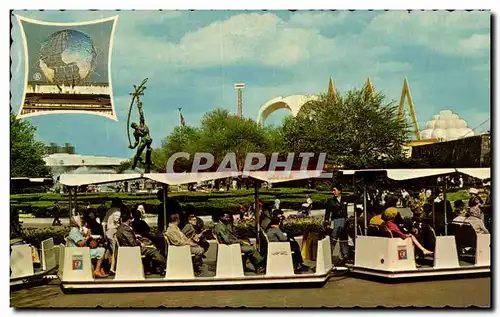 Moderne Karte Glide A Ride Trains with Rocket Thrower in Background New York