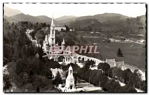 Cartes postales Lourdes La Basilique et le Monument Interallee vus du Chateau Fort