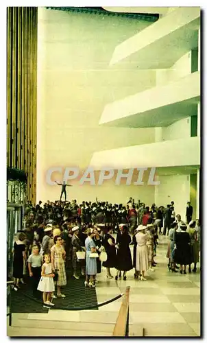 Cartes postales moderne United Nations Nations Unies Public Lobby Servenb nickel bronze doors