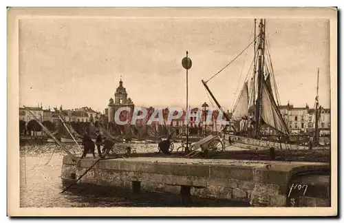 Ansichtskarte AK La Rochelle Une Vue des Quais Bateaux Pecheurs