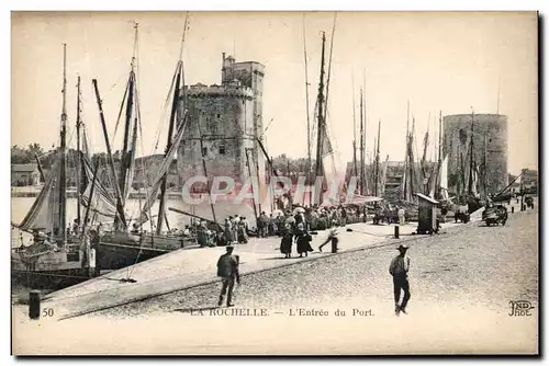 Cartes postales La Rochelle L&#39Entree du Port Bateaux Peche