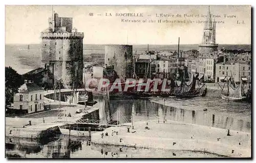 Cartes postales La Rochelle L&#39Entree de Port et les Trois Tours Bateaux