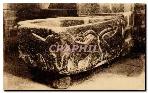 Cartes postales Collegiale du Dorat Cuve Baptismale du Servant de Benitier