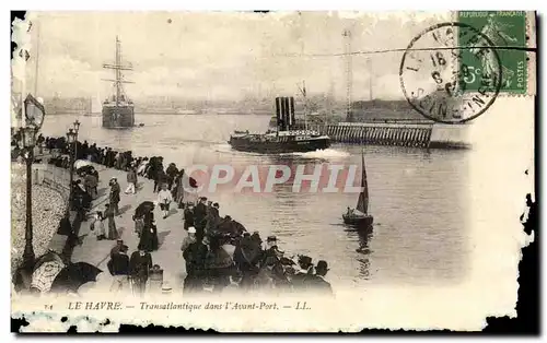 Cartes postales Le Havre Transatlatique dans l&#39Avant port Bateaux