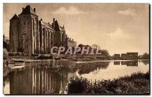 Cartes postales L&#39Abbaye St Pierre de Solesmes vue De la rive droite de la Sarthe