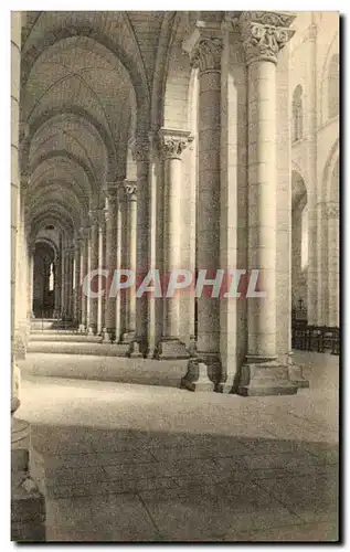 Cartes postales Fontgombault L'Eglise Abbatiale Le Bas Cote Nord