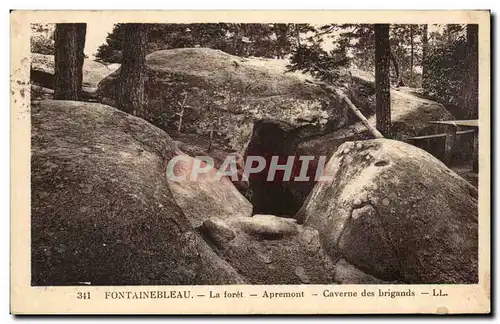 Ansichtskarte AK Fontainbleau La Foret Apremont Caverne des Brigands