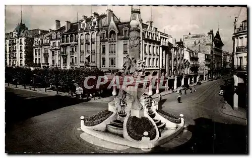 Cartes postales Reims Place Drouet d'Erlon et Fontaine Sube