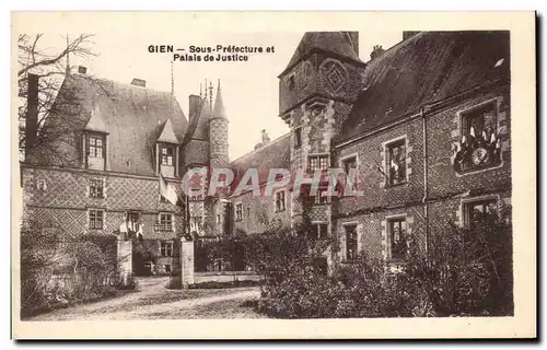 Cartes postales Gien Sous Prefecture et Palais de Justice