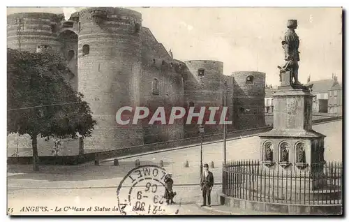 Cartes postales Angers Le Chateau et Statue