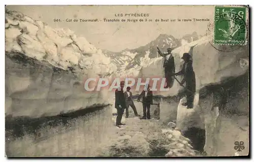 Cartes postales Les Pyrenees Col du Tourmalet Tranchee de Neige