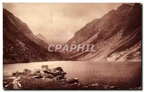 Cartes postales Cauterets environs Le lac de Gaube Au fond le Vignemale