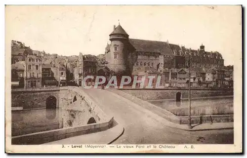 Cartes postales Laval Le vieux pont et le Chateau