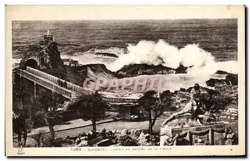 Ansichtskarte AK Biarritz Vague Au Rocher De La Vierge