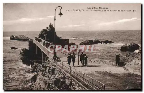 Ansichtskarte AK La Cote Basque Biarritz La Passerelle Et Le Rocher