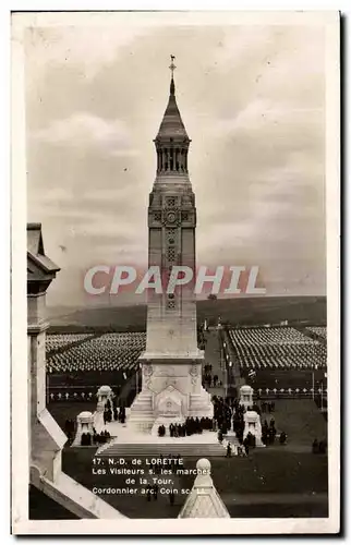 Ansichtskarte AK Lorette Les Visiteurs les marches de la Tour