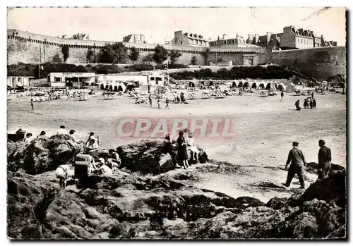 Cartes postales moderne Saint Malo La plage et les Remparts