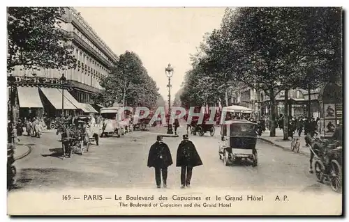 Cartes postales Paris Le Boulevard des Capucines et le Grand Hotel