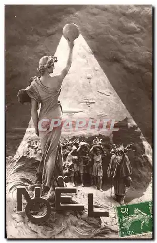 Cartes postales Noel Femme Statue