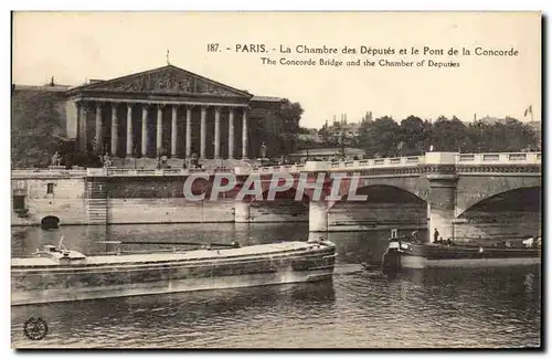 Ansichtskarte AK Paris La Chambre des Deputes et le Pont de la Concorde Peniches