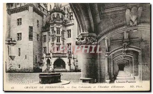 Ansichtskarte AK Chateau De Pierrefonds Une Colonnade et L&#39Escalier d&#39Honneur