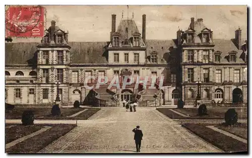 Ansichtskarte AK Fontainebleau Le Chateau La cour des adieux