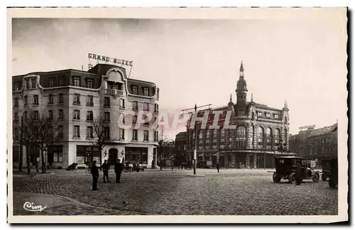 Cartes postales moderne Valenciennes Place de La Gare Vue de l&#39Avenue du Commerce