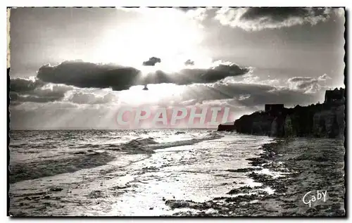 Cartes postales moderne Luc Sur Mer contre Jour Sur Les Falaises